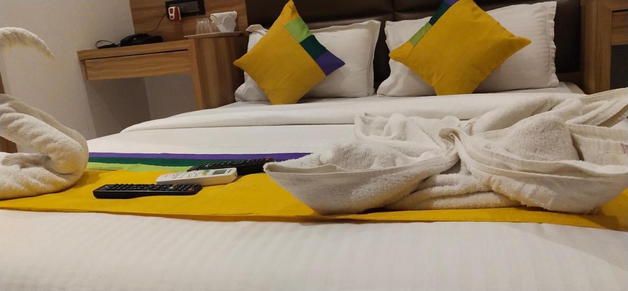 Hotel Meriton Mumbai International Airport T-2 外观 照片