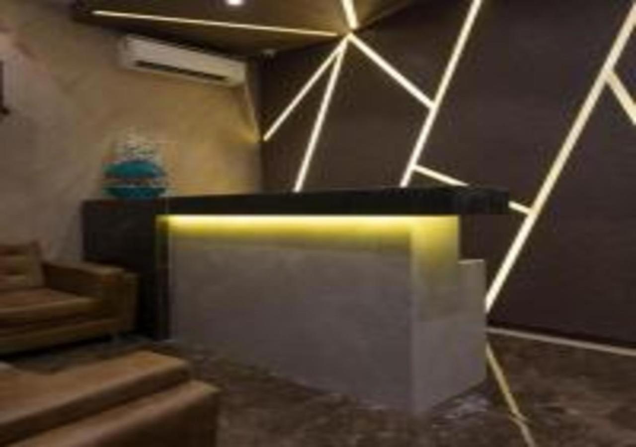 Hotel Meriton Mumbai International Airport T-2 外观 照片